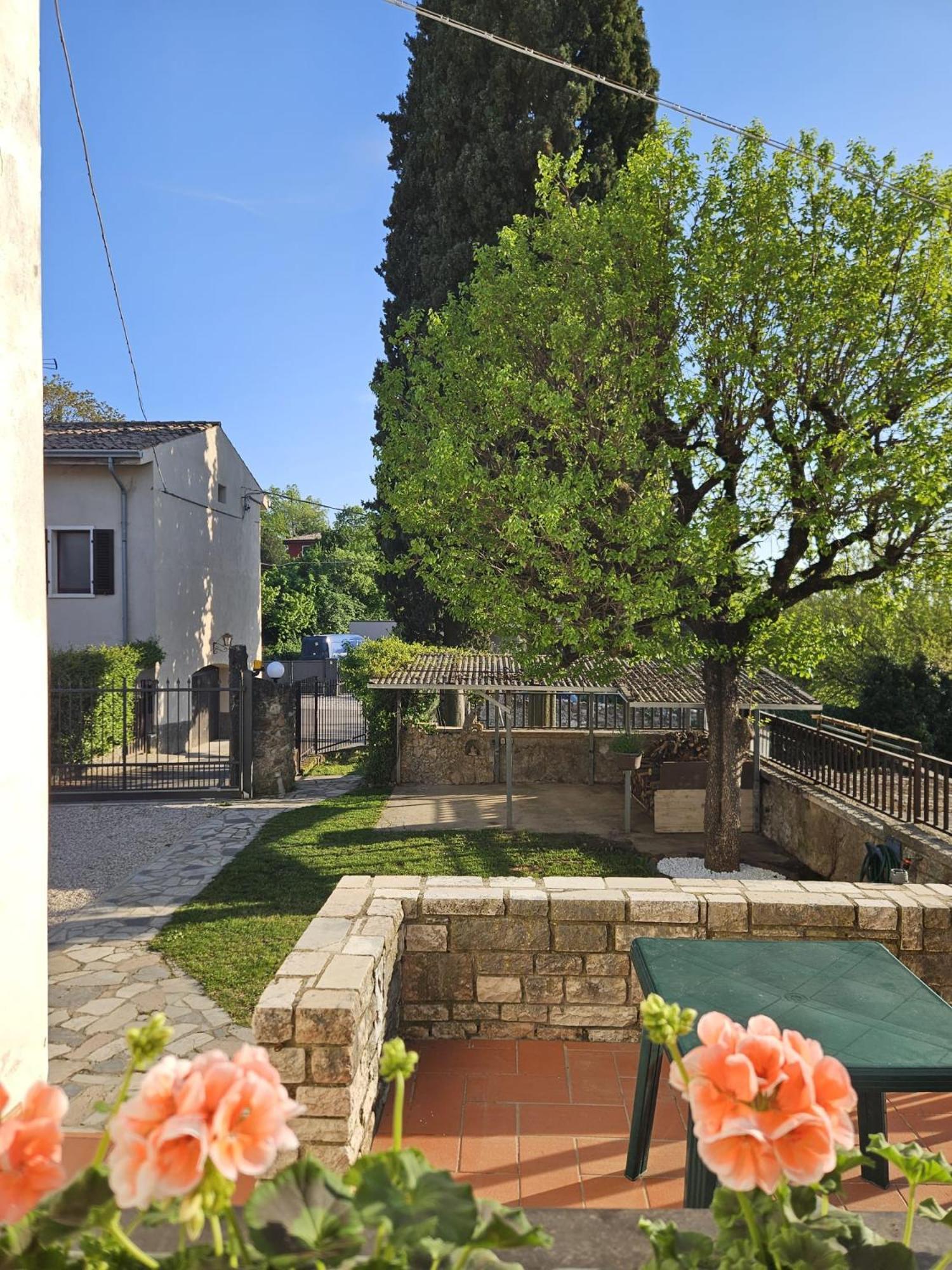 Casa Dell'Alpino Villa Caprino Veronese Eksteriør bilde